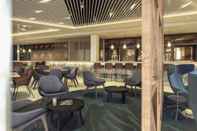 บาร์ คาเฟ่ และเลานจ์ Courtyard by Marriott London City Airport