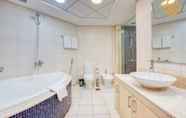 In-room Bathroom 2 Al Hatimi 3 Bedroom 108