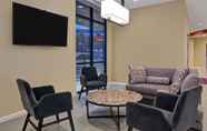 Lobi 4 TownePlace Suites by Marriott Indianapolis Downtown