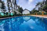 Swimming Pool Coorg Gateway Resort