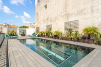 Swimming Pool Chalet Estoril Townhouse