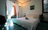 Bedroom 5 Villa Limoni