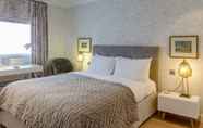 Bedroom 2 Beautiful 2 Bed 2 Bath Flat in South Kensington