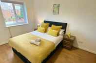 Bedroom 3-bed Townhouse Parking Deep Cleaned