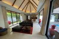 Lobby Private Pool Villa Near to Layan Beach, Set In Lush Tropical Garden