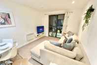 Common Space 2-bed Apartment Parking Deep Cleaned Professionally