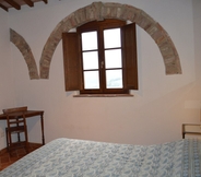 อื่นๆ 4 Apartment With Private Garden in Tuscany