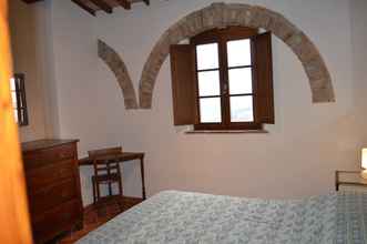 Others 4 Apartment With Private Garden in Tuscany