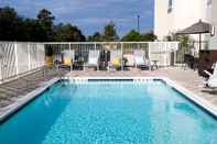 Swimming Pool TownePlace Suites by Marriott Conroe