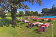 Swimming Pool Hotel Terme Luna