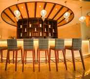 Bar, Cafe and Lounge 7 Ramada by Wyndham Kunming YiLiang