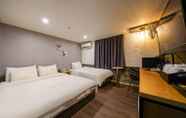 Kamar Tidur 6 Daeyeon Welkin Hotel