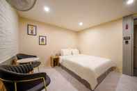 Kamar Tidur Daeyeon Welkin Hotel