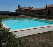 Swimming Pool 2 Entire House With Panoramic Views and use of Pool