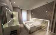 Kamar Tidur 4 Holygold Suite