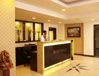 Lobby 2 Rosewood Apartment Hotel - Pantnagar