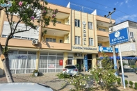 Bên ngoài Roy Otel Akçay