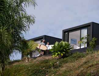 Exterior 2 Aotearoa Surf Eco Pods