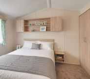 Bedroom 3 Stunning 6 Birth Caravan in Skegness, Herons Mead