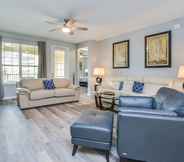 Common Space 4 5049 Shoreway Loop #201