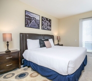 Bedroom 5 Spacious Vista Cay Townhome Newly Furnished!