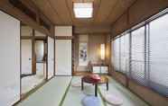 Bedroom 2 NOMAD Koyama House