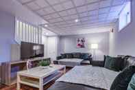 Common Space Beautiful Modern Colonial House 10m to DC