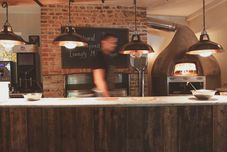 酒吧、咖啡廳與交誼廳 The Bell at Broadway