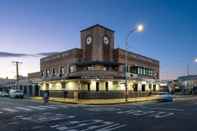 Exterior Sydney Junction Hotel