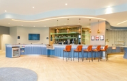 Bar, Cafe and Lounge 5 Hampton by Hilton Blackburn