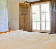 Bedroom 4 Château de Joyeux - Gîtes