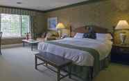 Bedroom 7 Phoenix Inn Resort