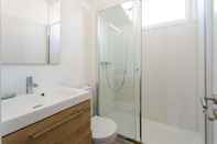 In-room Bathroom Photographers Attic w Stunning View in Alcântara