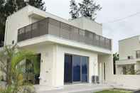 Exterior Y’s casa