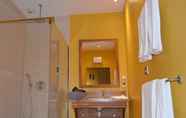 Toilet Kamar 5 Le Clos Margot