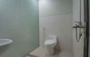 Toilet Kamar 5 Aziz Guest House Syariah