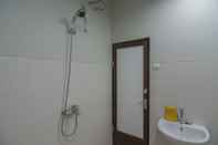 Toilet Kamar Aziz Guest House Syariah