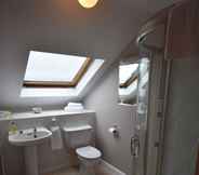 In-room Bathroom 2 The Links Apartment Self Catering