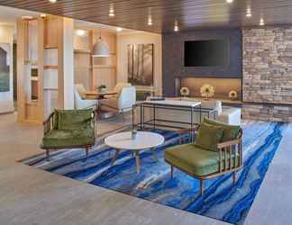 Lobby 2 Fairfield Inn & Suites by Marriott Louisville Jeffersonville