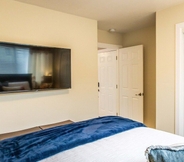 Kamar Tidur 3 Cozy Oakland 1 Bedroom