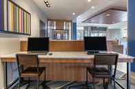 Functional Hall Holiday Inn Express & Suites Carlisle Southwest – I-81, an IHG Hotel