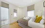 Bedroom 6 Fitzrovia by CAPITAL