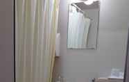 In-room Bathroom 6 Business Hotel Goto