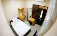 Bedroom 4 Shofy Guest House Syariah 33 Subang