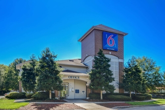 Exterior 4 Motel 6 Roswell, GA - Atlanta