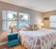 Bedroom 6 Butler Beach Houses