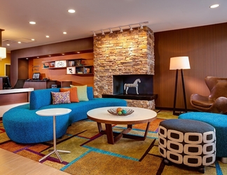 Lobi 2 Fairfield Inn & Suites by Marriott St. Louis South