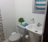 In-room Bathroom 7 Residencial Palma Linda