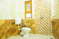 ห้องน้ำภายในห้อง Hotel Avlokan - Near Kainchi Dham Mandir