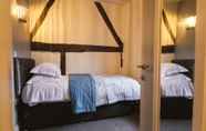 Kamar Tidur 6 Rose and Crown